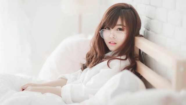 k1体育公司：非洲进口菠萝格户外休闲座椅